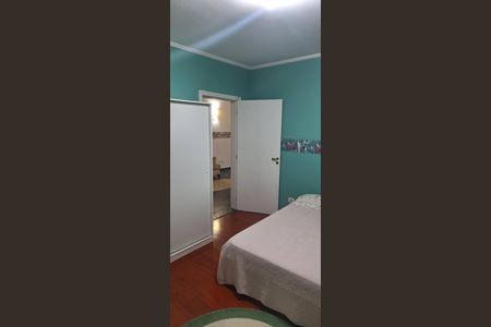 Casa de condomínio à venda com 435m², 4 quartos e 6 vagasSuite3