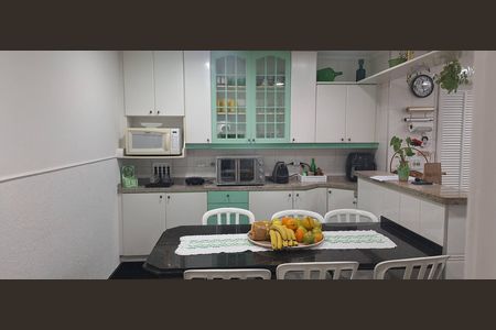 Casa de condomínio à venda com 435m², 4 quartos e 6 vagasCozinha