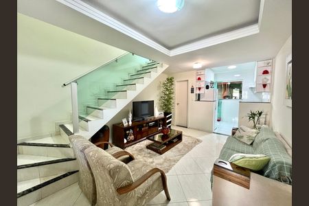 Casa para alugar com 2 quartos, 106m² em Vila Jardim Leblon, Belo Horizonte