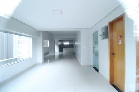 Apartamento para alugar com 70m², 2 quartos e 1 vagaÁrea comum - Salão de festas
