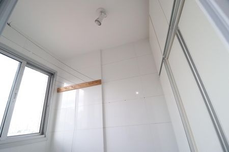 Apartamento para alugar com 70m², 2 quartos e 1 vagaÁrea de Serviço