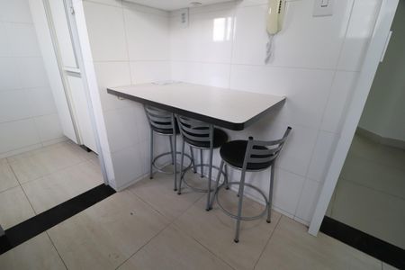 Apartamento para alugar com 70m², 2 quartos e 1 vagaCozinha