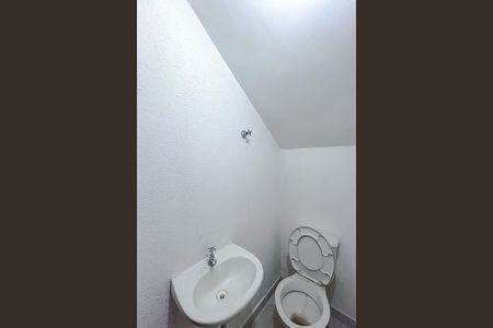 Casa de condomínio à venda com 141m², 3 quartos e 1 vagaBanheiro de serviço