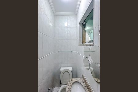 Casa de condomínio à venda com 141m², 3 quartos e 1 vagaLavabo