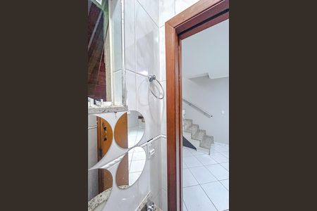 Casa de condomínio à venda com 141m², 3 quartos e 1 vagaLavabo