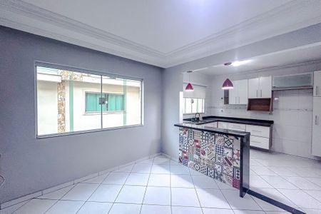 Casa de condomínio à venda com 141m², 3 quartos e 1 vagaSala
