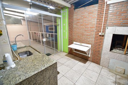 Casa para alugar com 200m², 3 quartos e 2 vagasCozinha