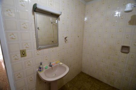 Banheiro de casa à venda com 3 quartos, 200m² em Vila Nogueira, Campinas