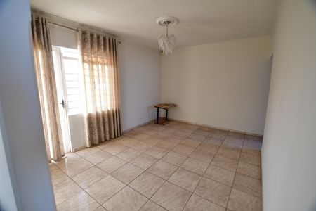 Casa para alugar com 200m², 3 quartos e 2 vagasSala 2
