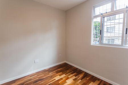 Apartamento à venda com 73m², 2 quartos e 2 vagas Apartamento à venda com 73m², 2 quartos e 2 vagasQuarto 2