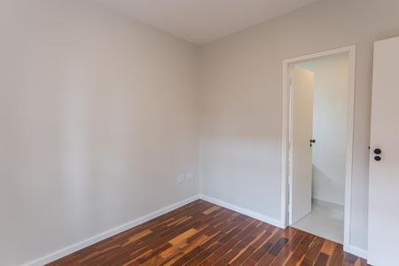 Apartamento à venda com 73m², 2 quartos e 2 vagas Apartamento à venda com 73m², 2 quartos e 2 vagasSuíte
