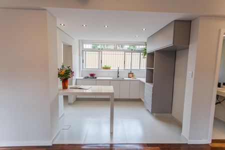 Apartamento à venda com 73m², 2 quartos e 2 vagas Apartamento à venda com 73m², 2 quartos e 2 vagasCozinha