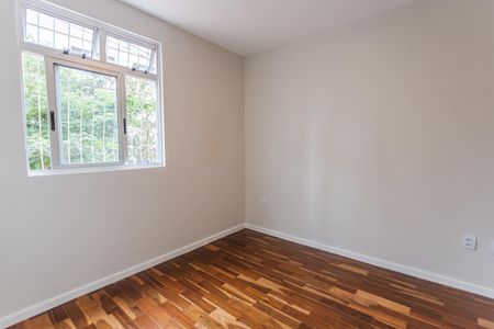 Apartamento à venda com 73m², 2 quartos e 2 vagas Apartamento à venda com 73m², 2 quartos e 2 vagasSuíte