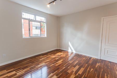 Apartamento à venda com 73m², 2 quartos e 2 vagas Apartamento à venda com 73m², 2 quartos e 2 vagasSala