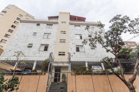 Apartamento à venda com 73m², 2 quartos e 2 vagas Apartamento à venda com 73m², 2 quartos e 2 vagasFachada
