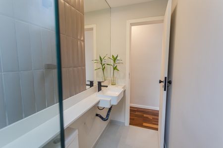 Apartamento à venda com 73m², 2 quartos e 2 vagas Apartamento à venda com 73m², 2 quartos e 2 vagasBanheiro Social