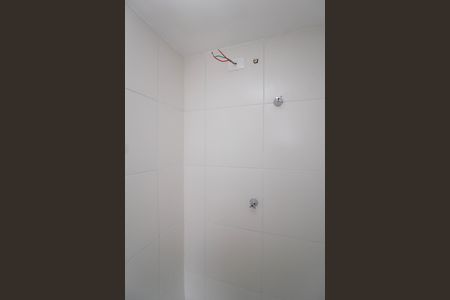 Banheiro de kitnet/studio para alugar com 1 quarto, 18m² em Freguesia do Ó, São Paulo