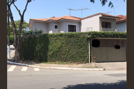 Casa à venda com 250m², 3 quartos e 4 vagas