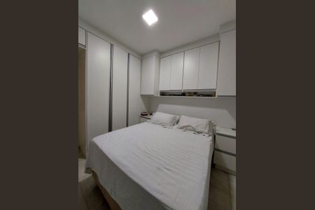 Casa à venda com 60m², 2 quartos e 2 vagas