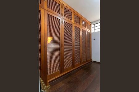 Casa à venda com 500m², 5 quartos e 4 vagas