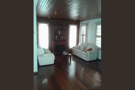 Casa à venda com 395m², 5 quartos e 6 vagas
