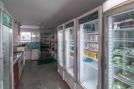 Apartamento para alugar com 53m², 2 quartos e 1 vaga Apartamento para alugar com 53m², 2 quartos e 1 vagaMini mercado