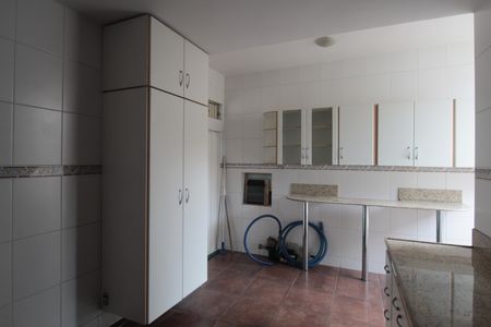 Casa de condomínio à venda com 197m², 3 quartos e 1 vagaCozinha