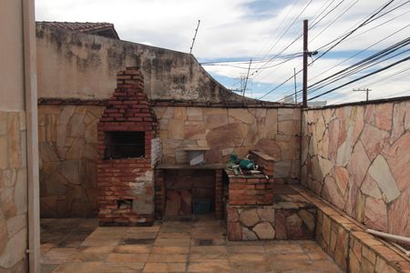 Casa de condomínio à venda com 197m², 3 quartos e 1 vagaÁrea Privativa