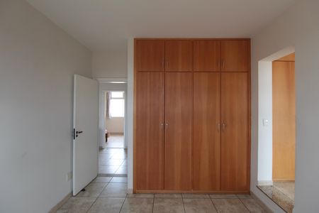 Casa de condomínio à venda com 197m², 3 quartos e 1 vagaQuarto 1