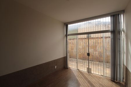 Casa de condomínio à venda com 197m², 3 quartos e 1 vagaCopa