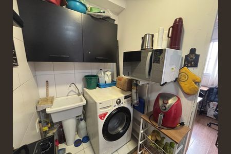 Área de Serviço de apartamento para alugar com 2 quartos, 34m² em Vila Pierina, São Paulo