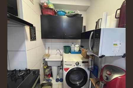 Área de Serviço de apartamento para alugar com 2 quartos, 34m² em Vila Pierina, São Paulo