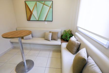 Apartamento à venda com 40m², 2 quartos e sem vaga Apartamento à venda com 40m², 2 quartos e sem vagaSalão de Festas