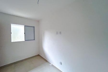 Quarto 2 de apartamento para alugar com 2 quartos, 40m² em Vila Carrão, São Paulo