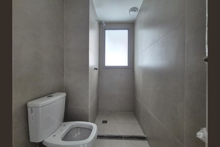 Apartamento à venda com 89m², 2 quartos e 1 vaga Apartamento à venda com 89m², 2 quartos e 1 vagaBanheiro social