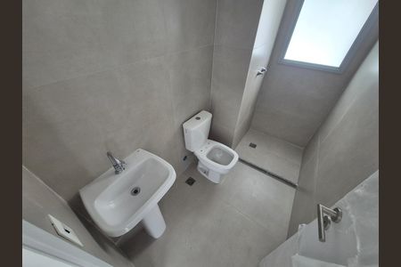 Apartamento à venda com 89m², 2 quartos e 1 vaga Apartamento à venda com 89m², 2 quartos e 1 vagaBanheiro social