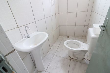 Banheiro de casa para alugar com 1 quarto, 30m² em Conceicao, Osasco