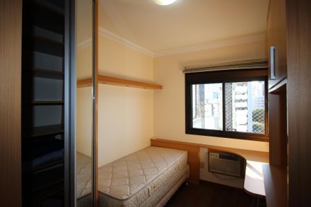 Apartamento à venda com 86m², 3 quartos e 2 vagasQuarto 2
