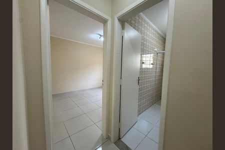 Casa à venda com 214m², 3 quartos e 2 vagas Casa à venda com 214m², 3 quartos e 2 vagasCorredor