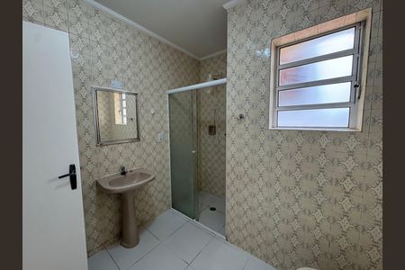 Casa à venda com 214m², 3 quartos e 2 vagas Casa à venda com 214m², 3 quartos e 2 vagasBanheiro da Suíte