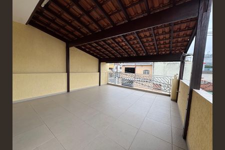 Casa à venda com 214m², 3 quartos e 2 vagas Casa à venda com 214m², 3 quartos e 2 vagasVaranda da Suíte