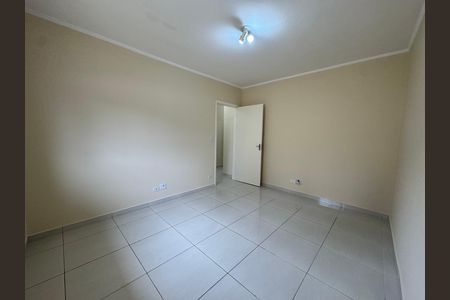 Casa à venda com 214m², 3 quartos e 2 vagas Casa à venda com 214m², 3 quartos e 2 vagasQuarto 1