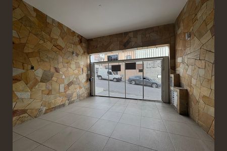 Casa à venda com 214m², 3 quartos e 2 vagas Casa à venda com 214m², 3 quartos e 2 vagasGaragem