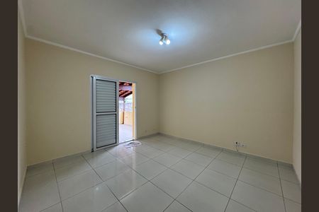 Casa à venda com 214m², 3 quartos e 2 vagas Casa à venda com 214m², 3 quartos e 2 vagasSuíte