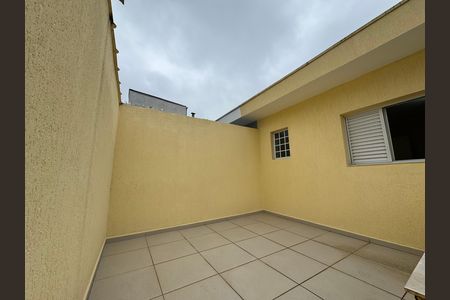 Casa à venda com 214m², 3 quartos e 2 vagas Casa à venda com 214m², 3 quartos e 2 vagasVaranda 2 - Fundos