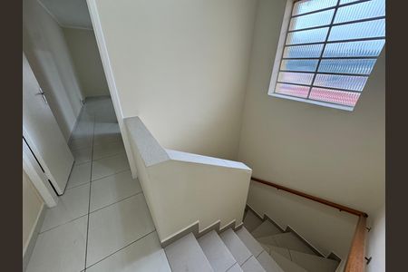Casa à venda com 214m², 3 quartos e 2 vagas Casa à venda com 214m², 3 quartos e 2 vagasCorredor