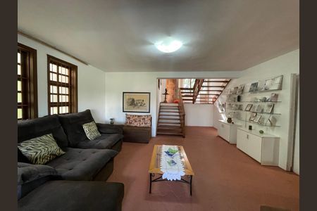 Casa para alugar com 5 quartos, 250m² em Jardim Mauá, Novo Hamburgo