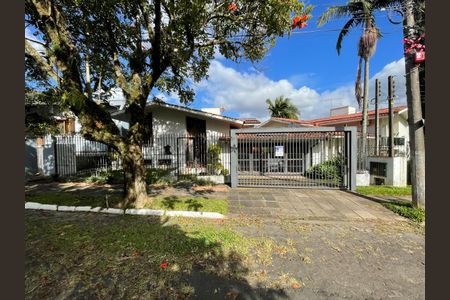 Casa para alugar com 250m², 5 quartos e 2 vagasPlaca Instalada em 22/05/2026 - Cod.NYWW-95