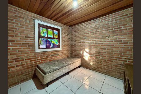 Quarto 1 de apartamento para alugar com 2 quartos, 36m² em São João do Rio Vermelho, Florianópolis