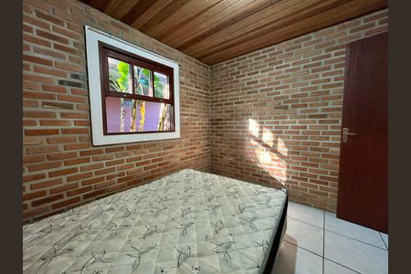Quarto 2 de apartamento para alugar com 2 quartos, 36m² em São João do Rio Vermelho, Florianópolis